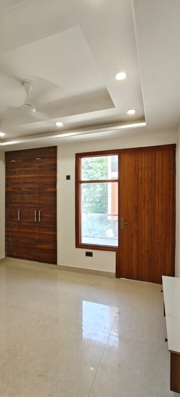 Room in 4 BHK Builder Floor at Puri Aman Vilas, Sector 89 – for Sale