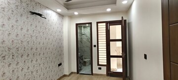 Room in 4 BHK Builder Floor at Puri Aman Vilas, Sector 89 – for Sale