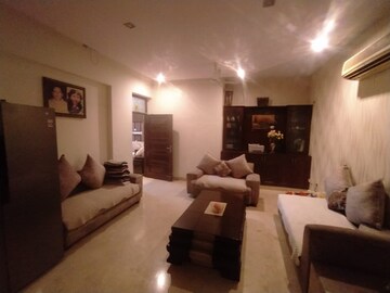 Living Room in 1 BHK Builder Floor at Sector 4 – for Rent
