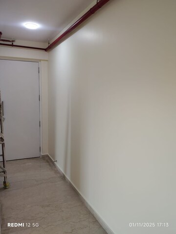 Room in 3 BHK Apartment at Kanakia Silicon Valley, Powai – for Rent