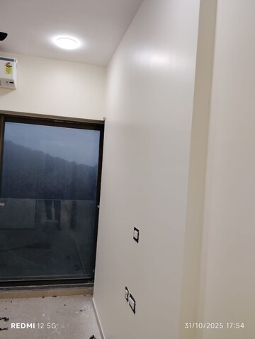 Furnished Amenities in 3 BHK Apartment at Kanakia Silicon Valley, Powai – for Rent