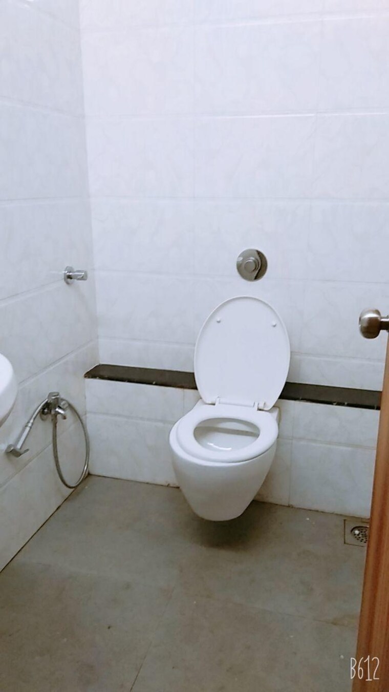Washroom, vijay nagar Commercial Office Space 1050 Sq.Ft. In Vijay Nagar Indore 9456269