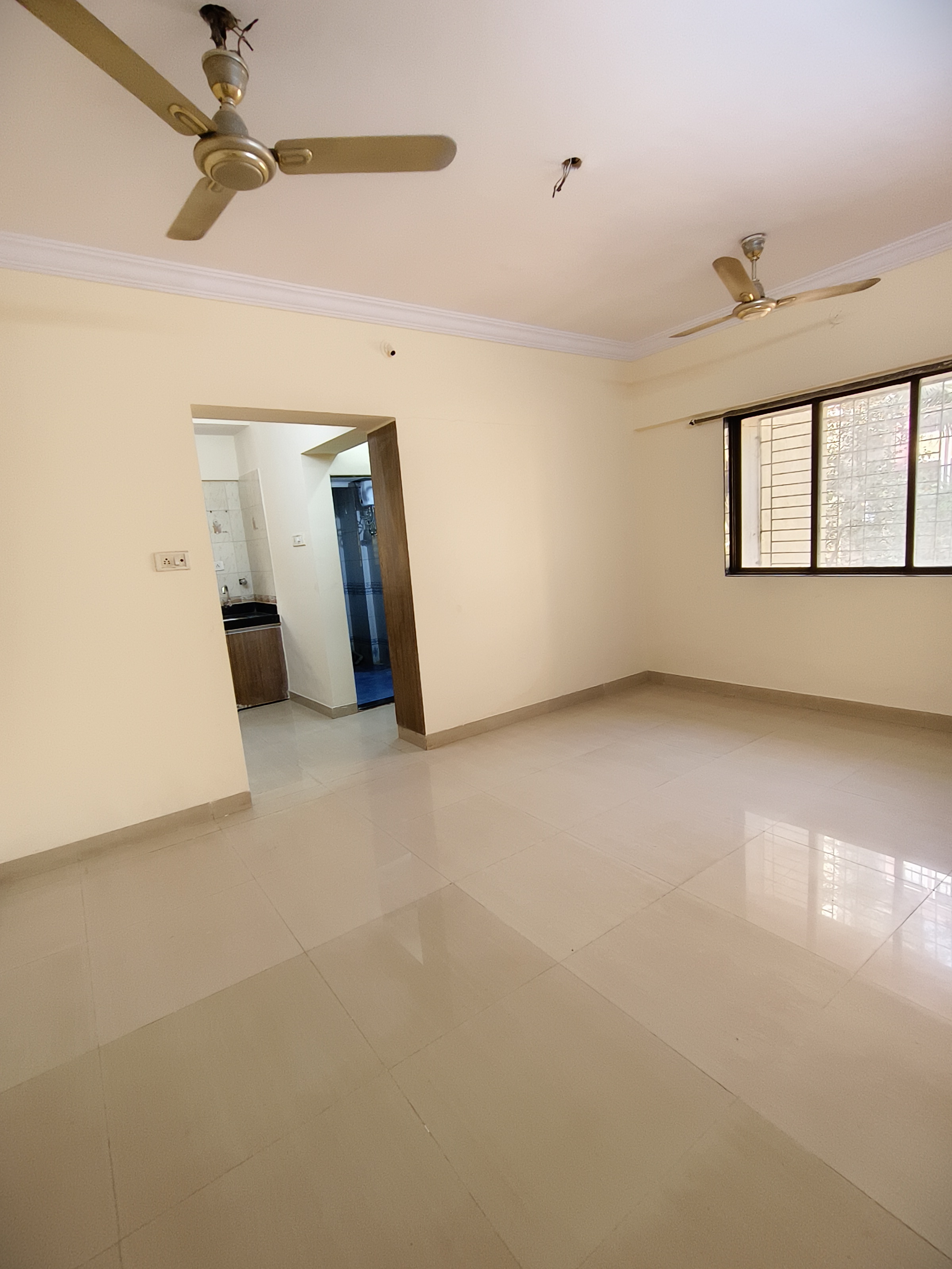 2 BHK Apartment For Rent in Gokuldham Complex