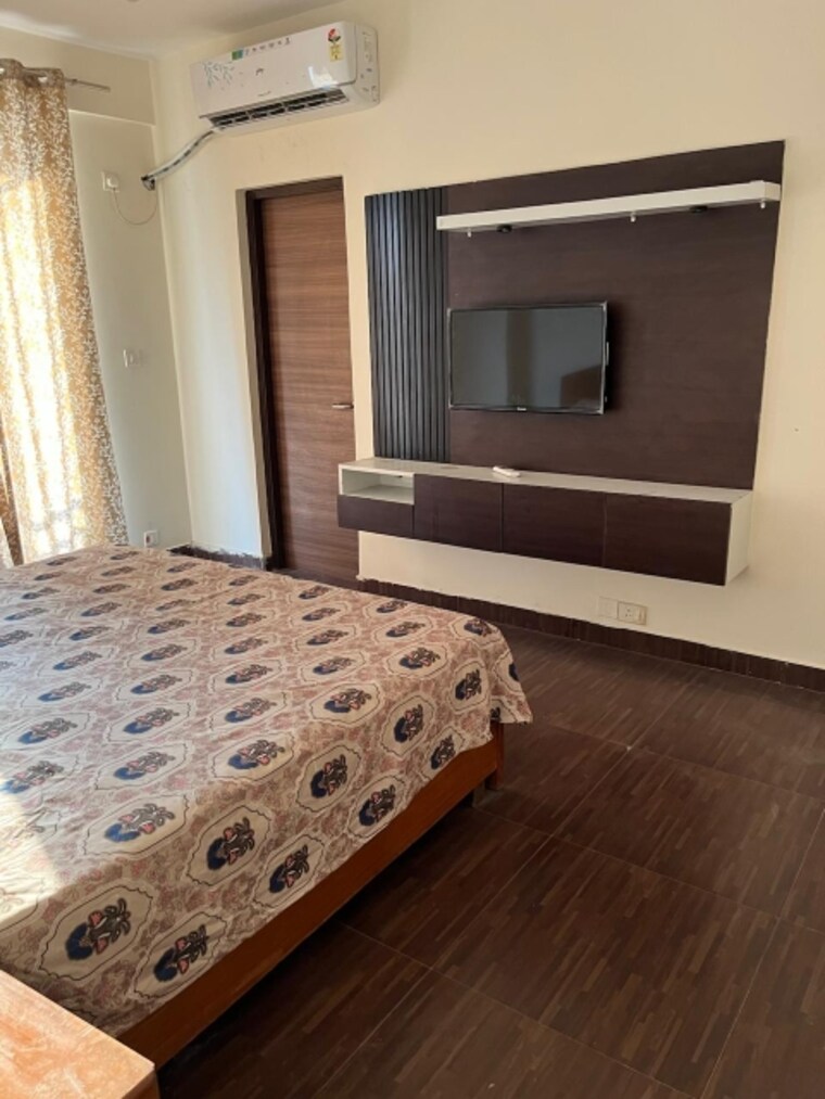 Kitchen, emaar-imperial-gardens 3 Bedroom 2025 Sq.Ft. Apartment In Sector 102 Gurgaon 9456285