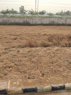 Plot For Sale in Sector 7