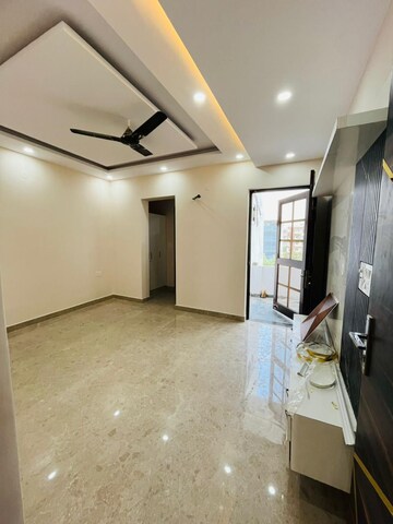 Kitchen in 3 BHK Builder Floor at TDI The Grand Retreat, Sector 88 – for Sale