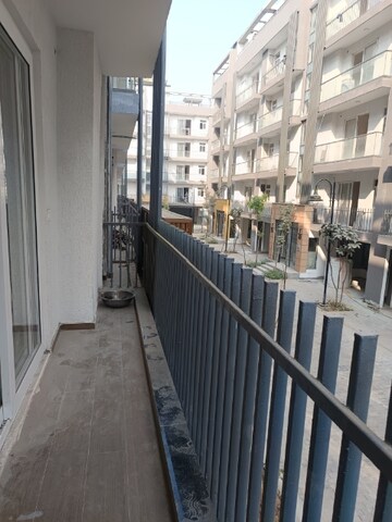 Balcony in 2.5 BHK Apartment at M3M Soulitude, Sector 89 – for Rent