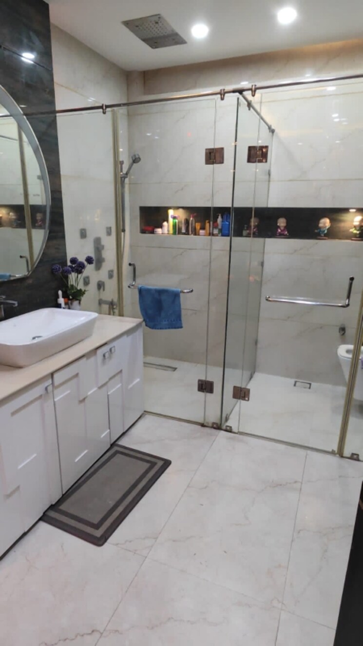 Master Bedroom, shalimar garden extension i 3 Bedroom 1400 Sq.Ft. Builder Floor In Shalimar Garden Extension I Ghaziabad 9456348