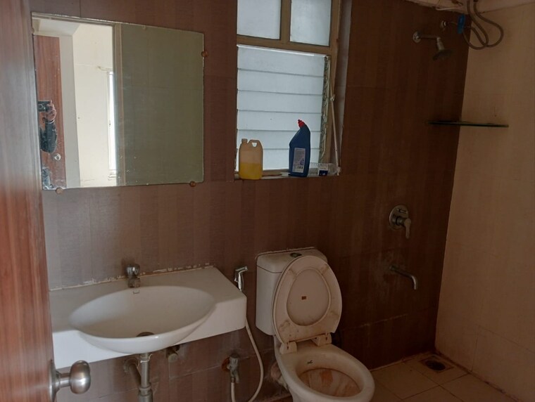 Bathroom, hinjewadi phase 3 2 Bedroom 1007 Sq.Ft. Apartment In Hinjewadi Phase 3 Pune 9456350