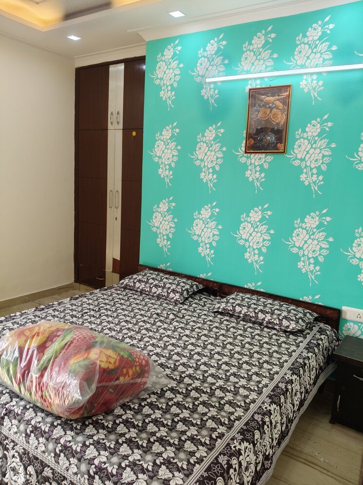 Bedroom, jungpura extension 2 Bedroom 1000 Sq.Ft. Builder Floor In Jungpura Extension Delhi 9456374