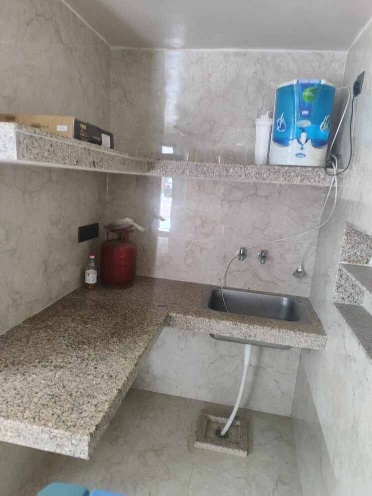 Bathroom, sector 29 1 RK 500 Sq.Ft. Villa In Sector 29 Noida 9456395
