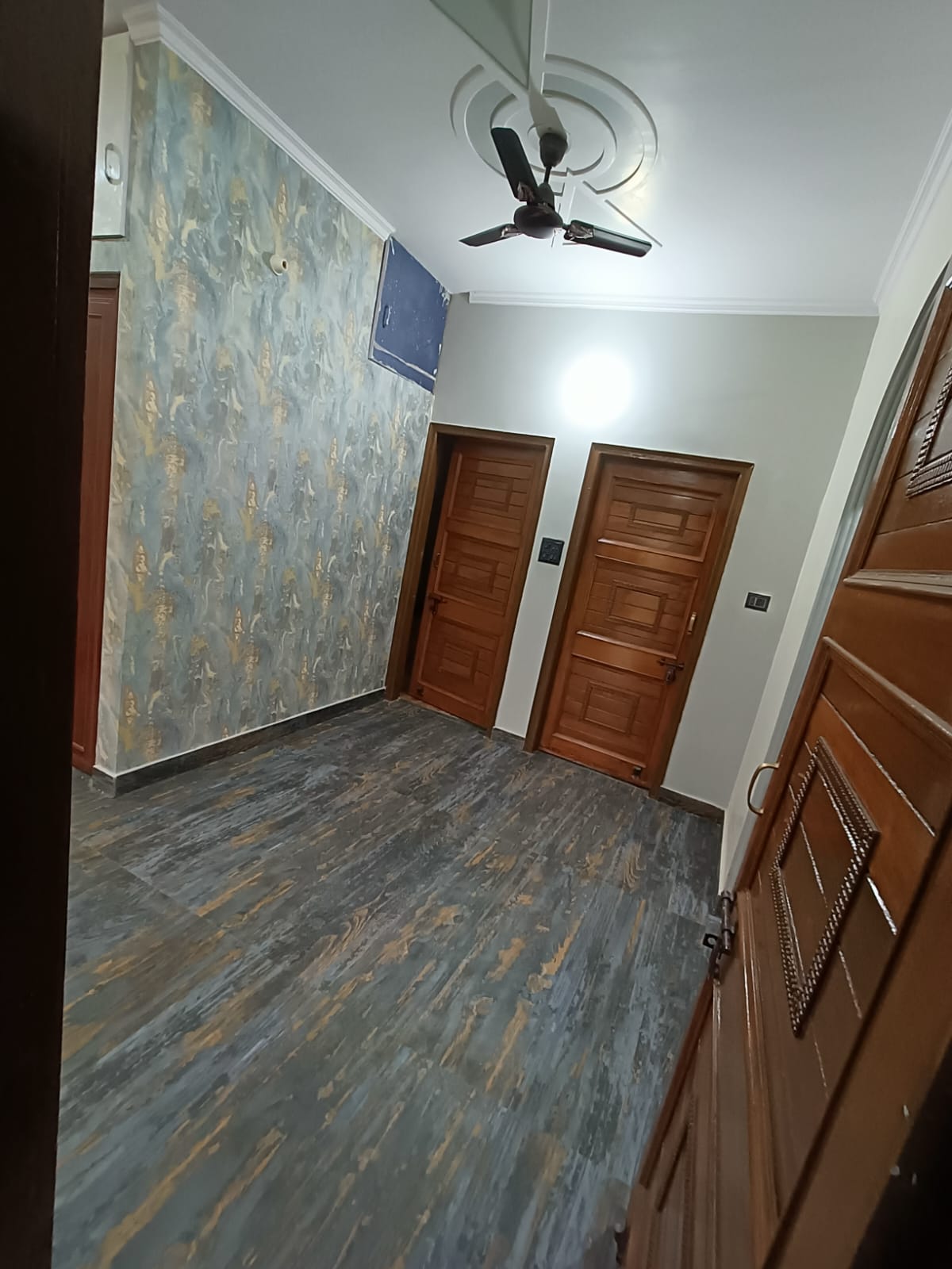 1 Rk  600 Sq.Ft. Apartment in RWA Apartments Sector 29
