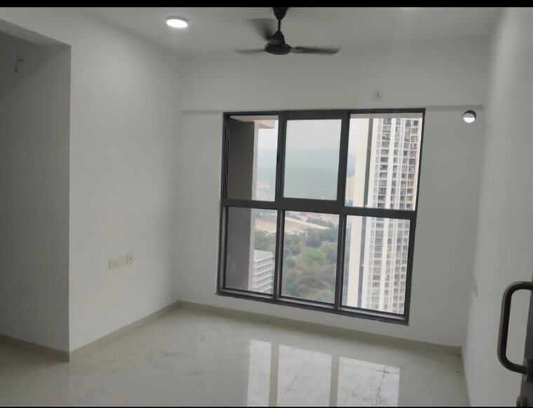 Room, uk-iridium 1 Bedroom 410 Sq.Ft. Apartment In Kandivali East Mumbai 9456418