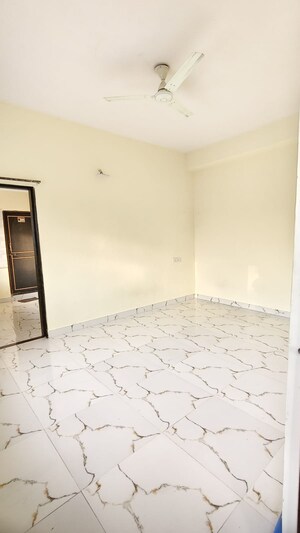 Room in 1 BHK Apartment at Wadgaon Sheri – for Rent