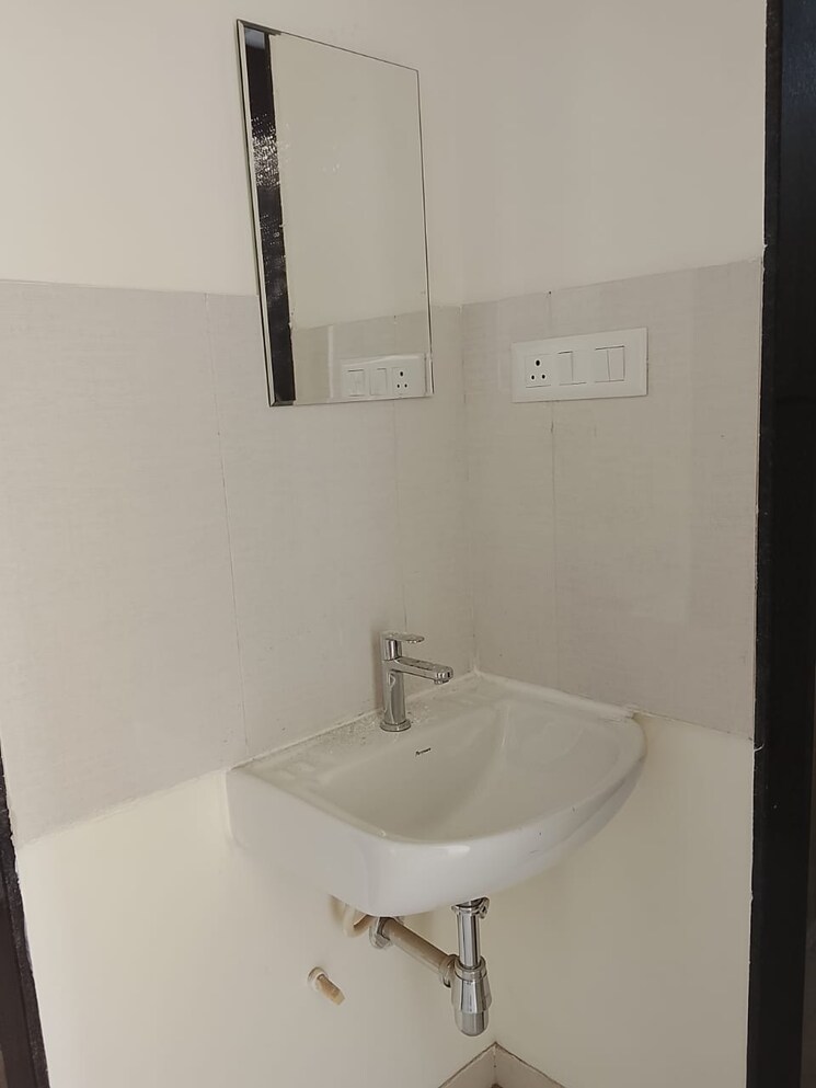 Bathroom, kolte-patil-life-republic 1 Bedroom 450 Sq.Ft. Apartment In Hinjewadi Pune 9456419