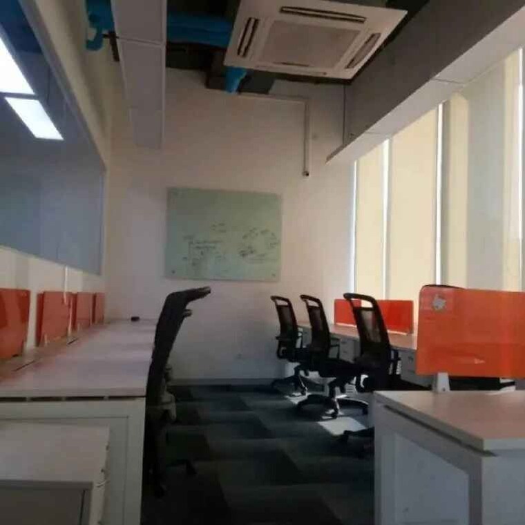 Team Area, vijay nagar Commercial Office Space 3000 Sq.Ft. In Vijay Nagar Indore 9456442