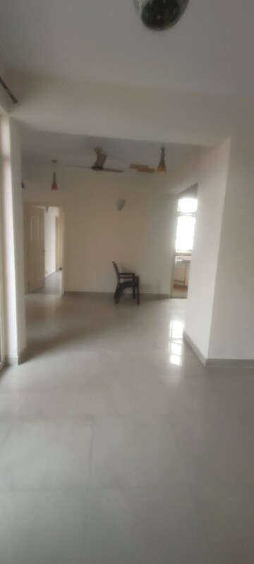 Room in 3 BHK Apartment at Keltech Golf Greens, Dundahera – for Rent