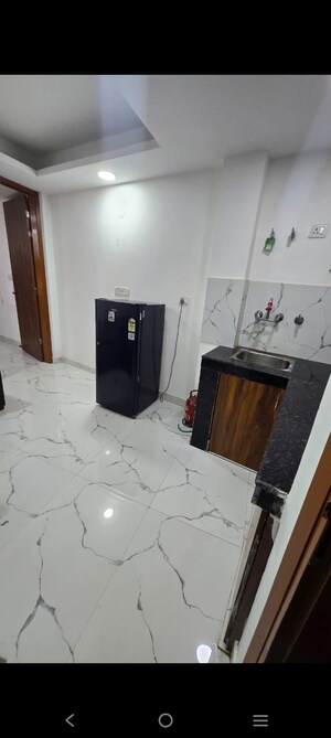 Team Area in 1 BHK Builder Floor at Saket – for Rent