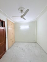 3.5 BHK + Servant Room 1800 Sq.Ft. Builder Floor in Paschim Vihar