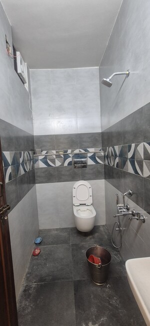 Bathroom in 2 BHK Builder Floor at Gomti Nagar – for Rent