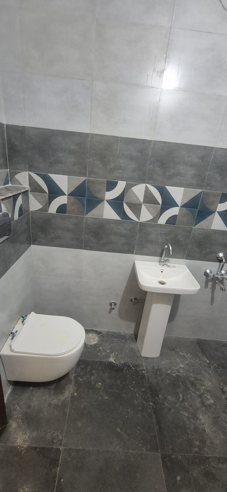 Team Area, gomti nagar 2 Bedroom 2152 Sq.Ft. Builder Floor In Gomti Nagar Lucknow 9456570