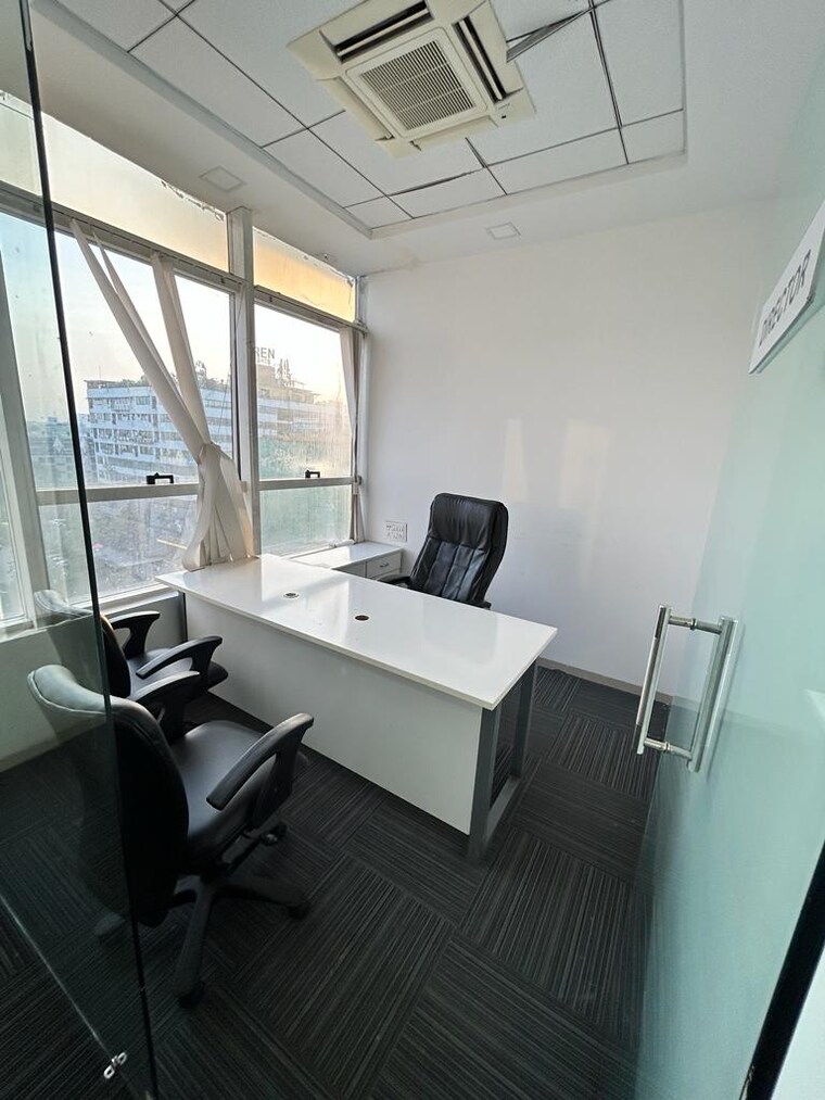 Team Area, vijay nagar Commercial Office Space 1850 Sq.Ft. In Vijay Nagar Indore 9456559