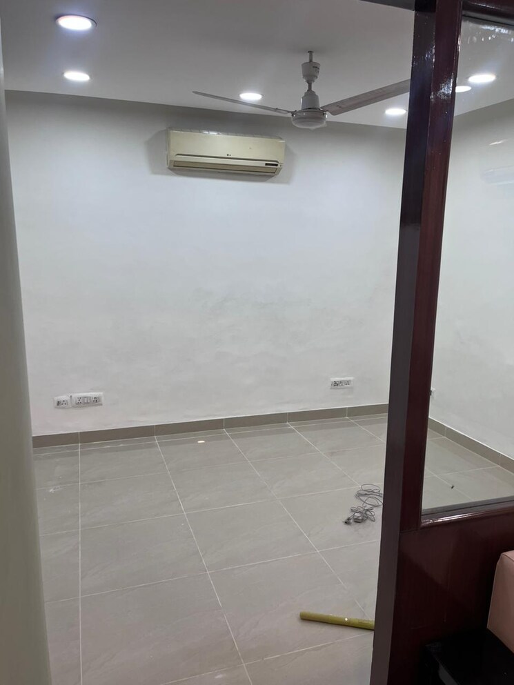 undefined, greater kailash ii Commercial Office Space 180 Sq.Yd. In Greater Kailash ii Delhi 9456591