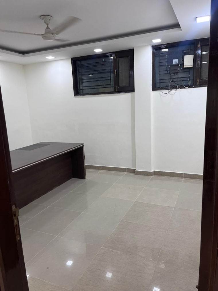 Floor Plan, greater kailash ii Commercial Office Space 180 Sq.Yd. In Greater Kailash ii Delhi 9456591