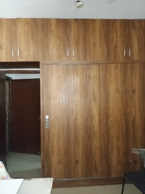 Furnished Amenities in 3 BHK Apartment at Mahagun Mywoods, Sector 16c Greater Noida – for Rent