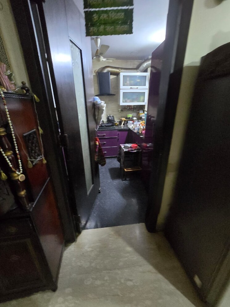 Kitchen, kirti nagar 3 Bedroom 200 Sq.Yd. Builder Floor In Kirti Nagar Delhi 9456622