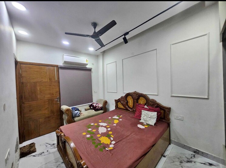 Bedroom, paschim vihar 3 Bedroom 1350 Sq.Ft. Builder Floor In Paschim Vihar Delhi 9456741