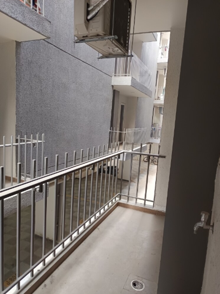 Balcony, smart-world-gems 2.5 Bedroom 1109 Sq.Ft. Apartment In Sector 89 Gurgaon 9456836