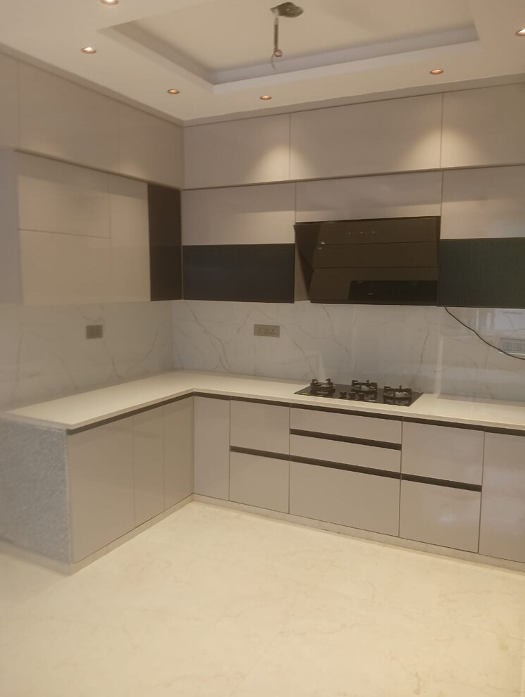 Kitchen, shakti khand 3 Bedroom 1350 Sq.Ft. Apartment In Shakti Khand Ghaziabad 9456848