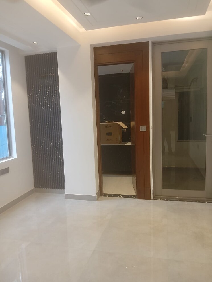 Bedroom, shakti khand 3 Bedroom 1350 Sq.Ft. Apartment In Shakti Khand Ghaziabad 9456848