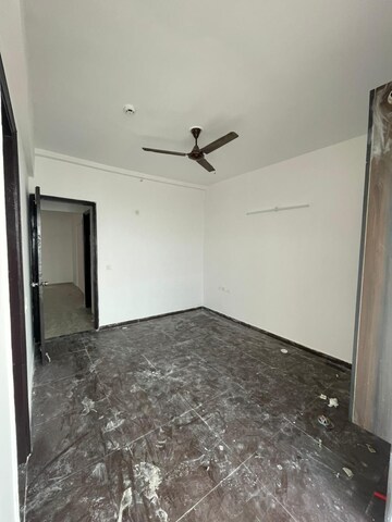 Room in 2 BHK Apartment at Landcraft Golf Links, Pandav Nagar – for Sale