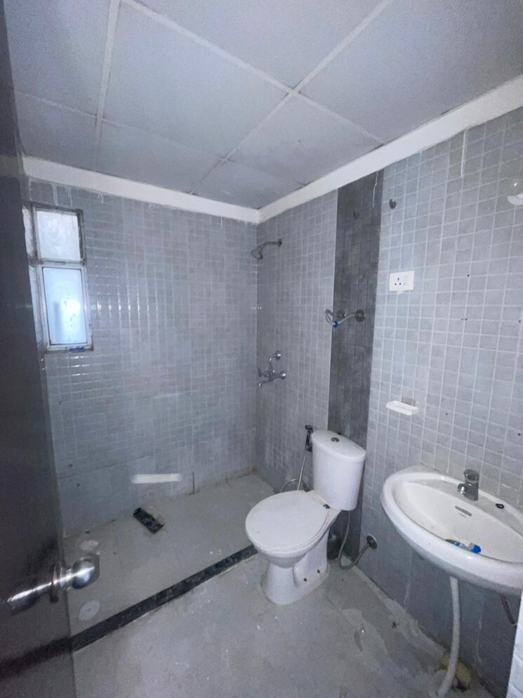Bathroom, landcraft-golf-links 2 Bedroom 1135 Sq.Ft. Apartment In Pandav Nagar Ghaziabad 9456756