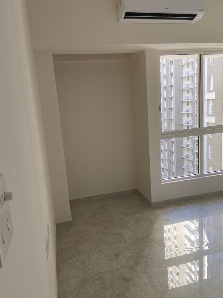 Room, lodha-amara 2 Bedroom 659 Sq.Ft. Apartment In Kolshet Road Thane 9456849