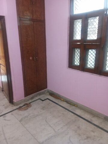 Room in 2 BHK Builder Floor at Rohini Sector 24 – for Rent