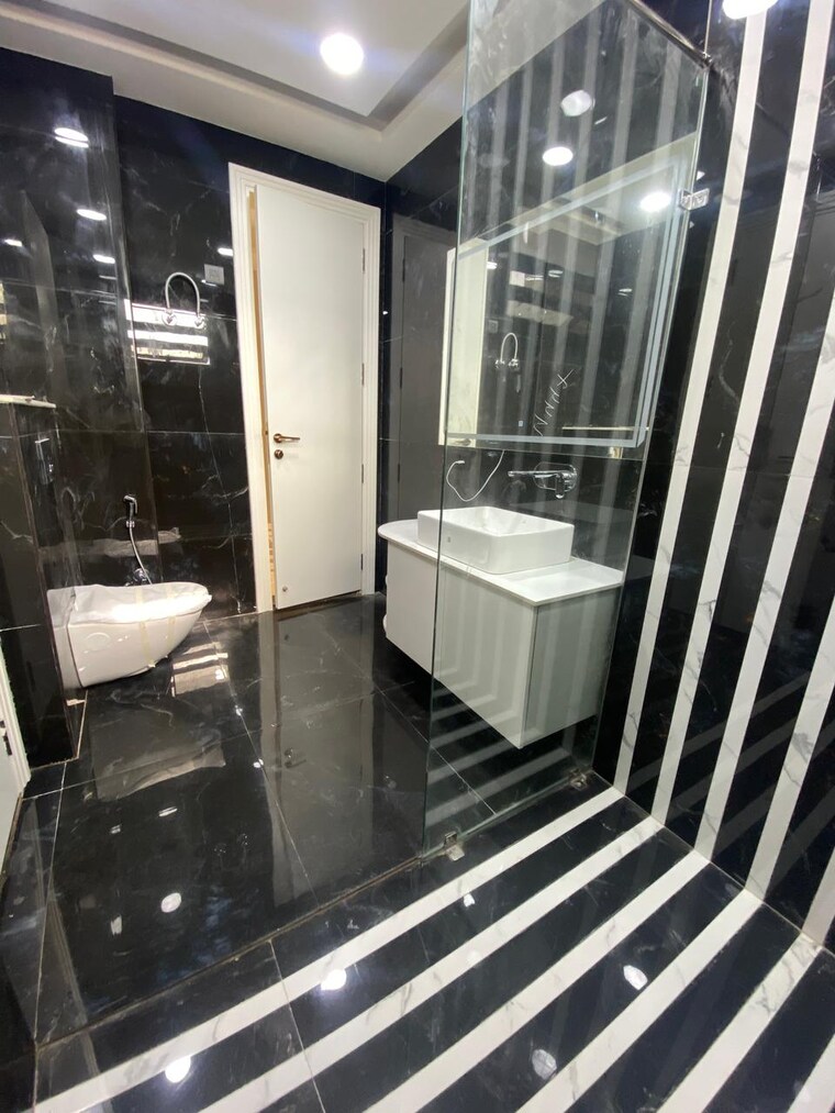 Bathroom, sector 89 3 Bedroom 300 Sq.Yd. Builder Floor In Sector 89 Faridabad 9456869