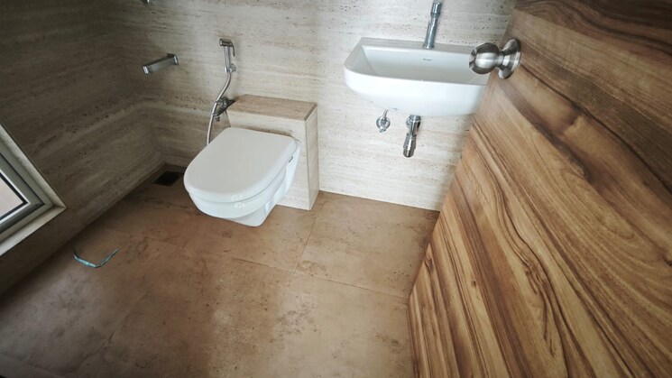 Bathroom, heritage-solitaire 2 Bedroom 1010 Sq.Ft. Apartment In Chembur Mumbai 9456871