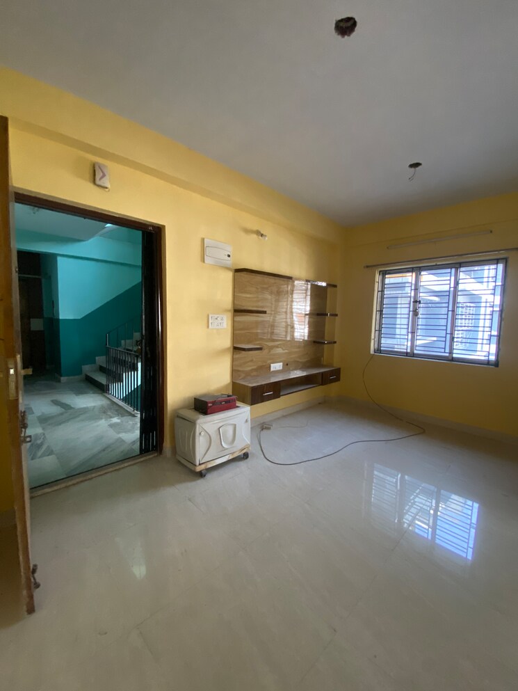 Room, chinar park 3 Bedroom 1350 Sq.Ft. Apartment In Chinar Park Kolkata 9456915