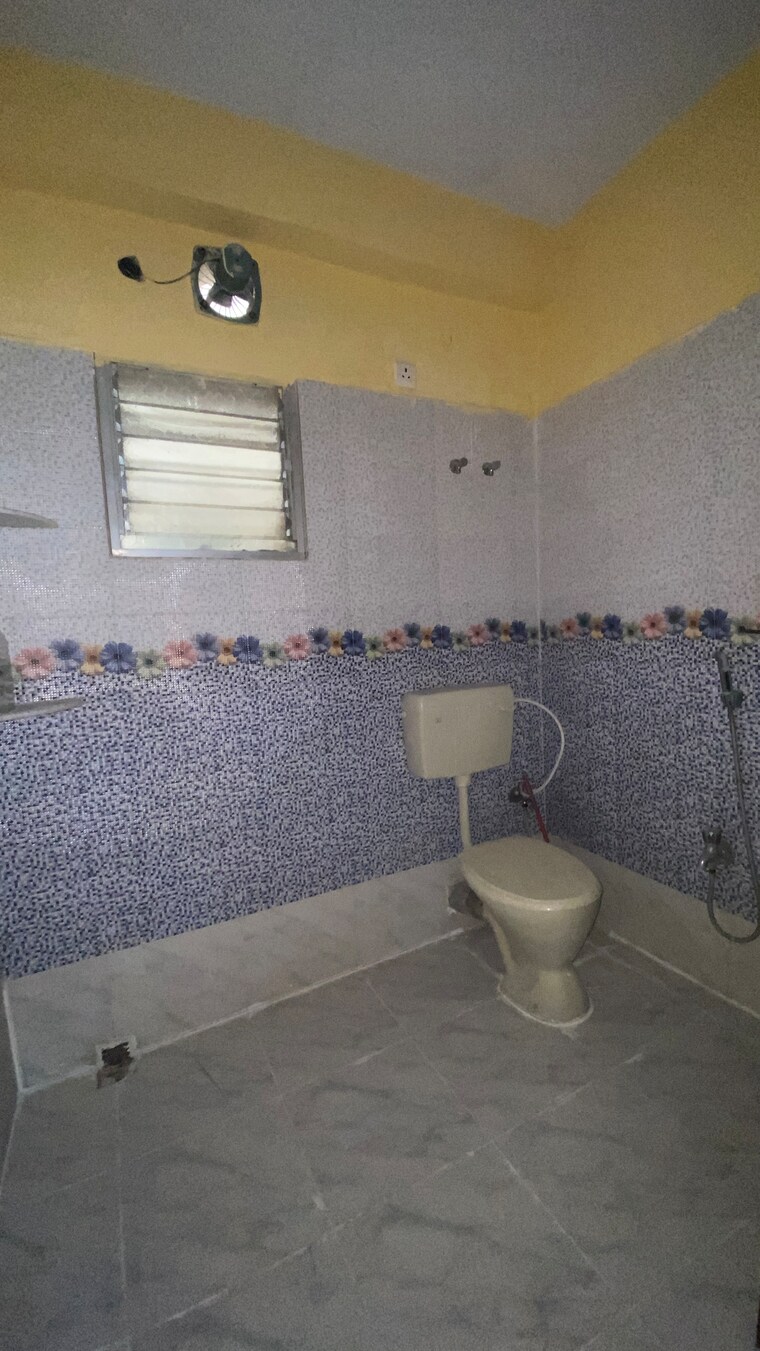 Bathroom, chinar park 3 Bedroom 1350 Sq.Ft. Apartment In Chinar Park Kolkata 9456915
