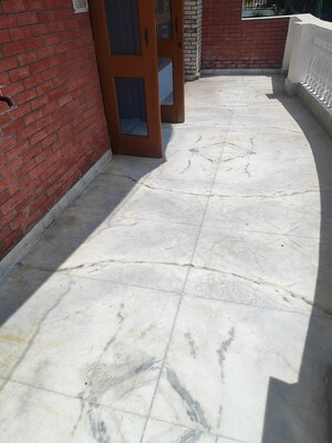 Kitchen in 2.5 BHK Villa at RWA Apartments Sector 52, Sector 52 – for Rent