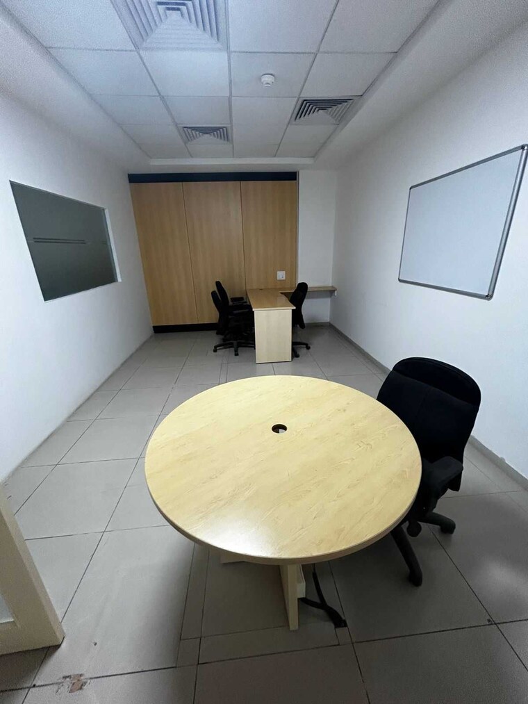 Team Area, vijay nagar Commercial Office Space 2840 Sq.Ft. In Vijay Nagar Indore 9456917