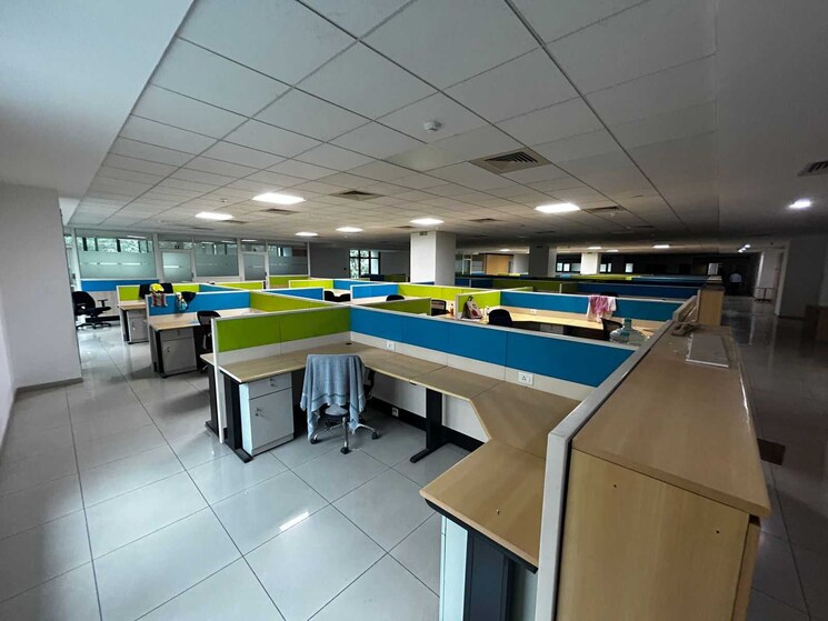 Team Area, vijay nagar Commercial Office Space 2840 Sq.Ft. In Vijay Nagar Indore 9456917