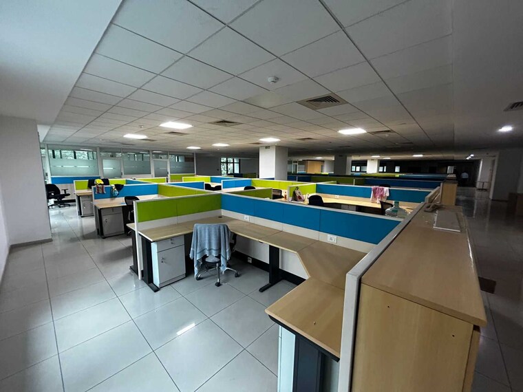 Team Area, vijay nagar Commercial Office Space 2840 Sq.Ft. In Vijay Nagar Indore 9456917