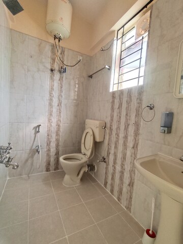 Attached Bathroom in 3 BHK Apartment at Purvi Lotus, Hsr Layout – for Rent