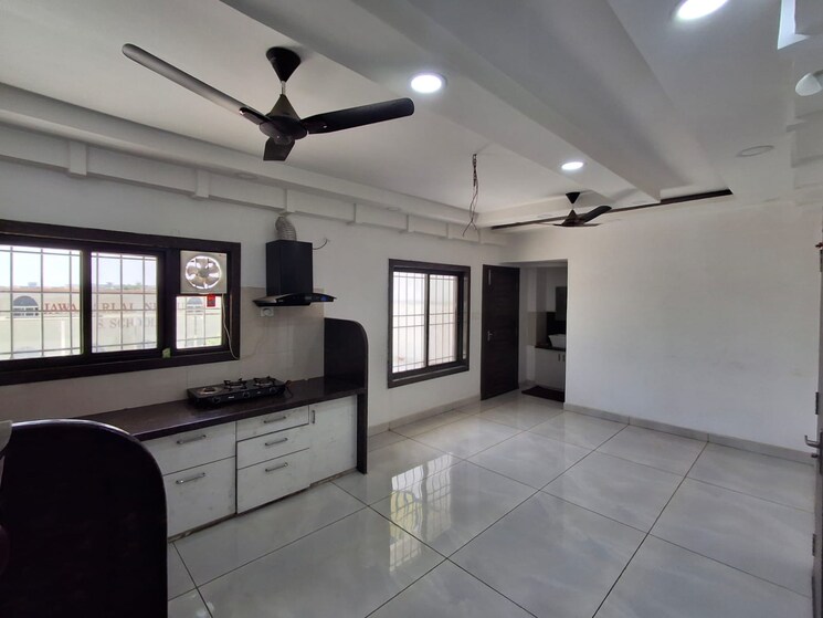 Kitchen, kolar rd Commercial Showroom 8000 Sq.Ft. In Kolar rd Bhopal 9456985