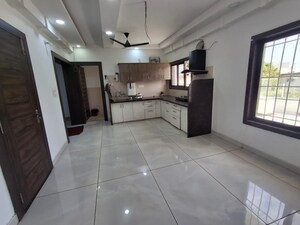 Living Room in  Showroom at Kolar rd – for Sale