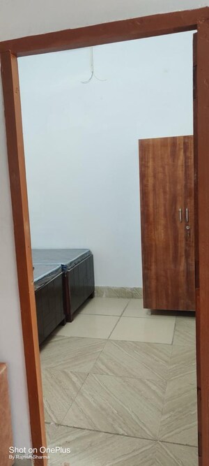 Room in 2 BHK Builder Floor at Sector 121 – for Rent